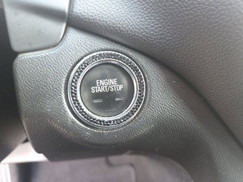 Used 2019 Chevrolet Equinox LT AWD/4WD image 21