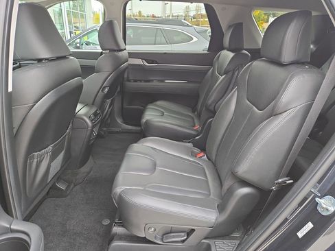 Used 2022 Hyundai Palisade SEL w/ Premium Package image 15