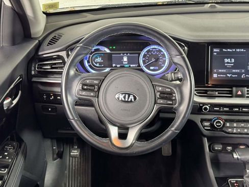 Used 2020 Kia Niro LXS FWD image 20