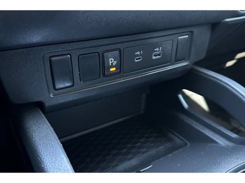 Used 2024 Nissan Frontier S w/ Technology Package RWD image 30