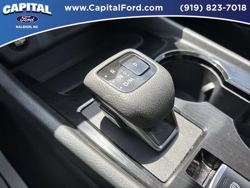 Used 2025 Nissan Rogue SV FWD image 30