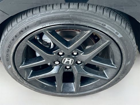 Used 2025 Honda Civic Sport image 28