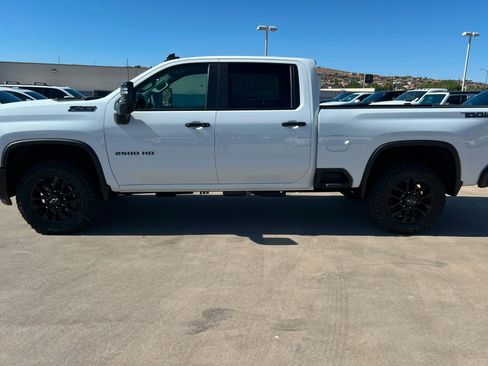 New 2026 Chevrolet Silverado 2500 LT w/ Trail Boss Package AWD/4WD image 2