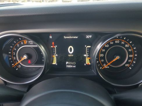 Used 2021 Jeep Gladiator Sport image 19