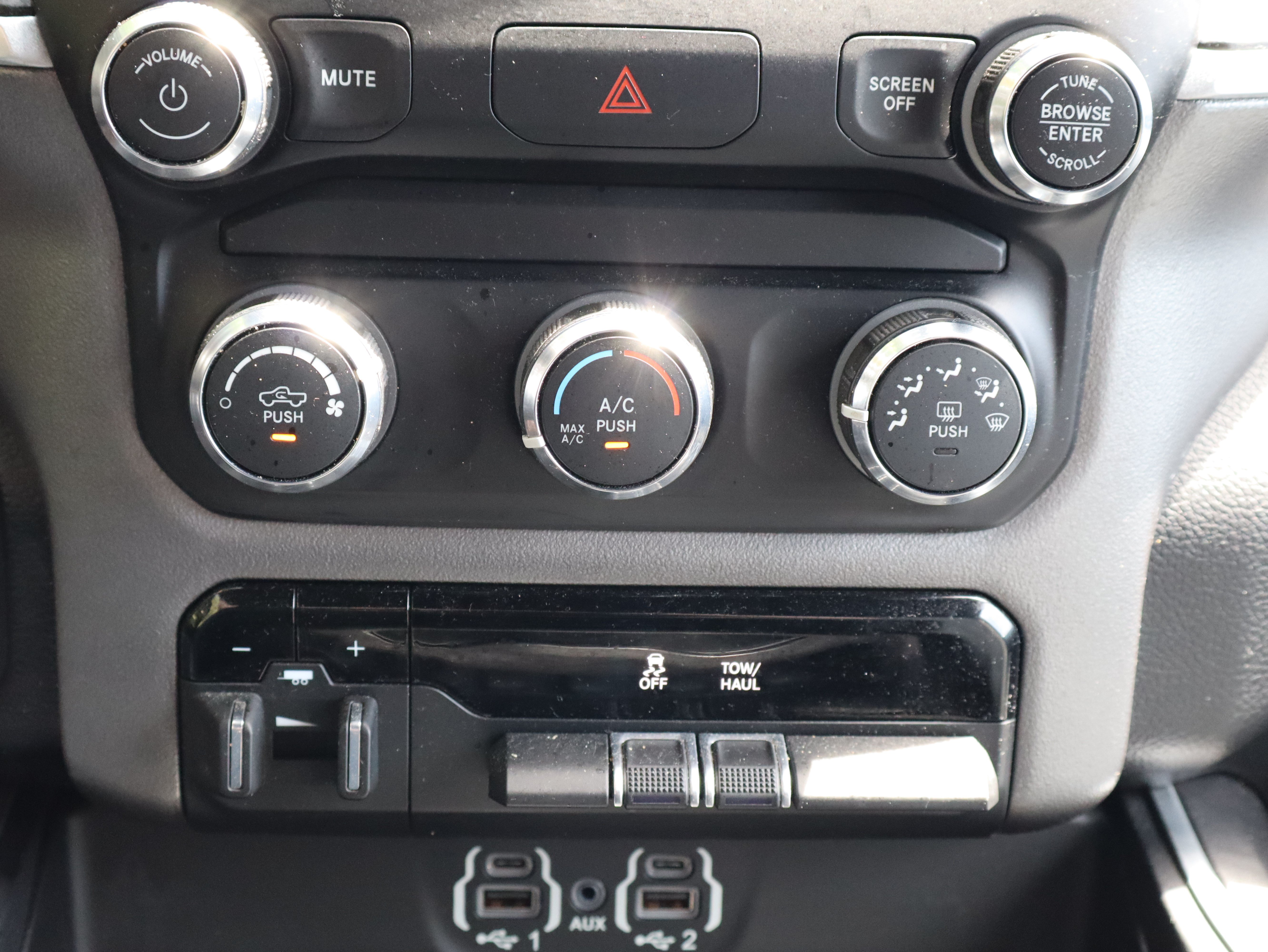 Used 2021 RAM 1500 Big Horn RWD image 44