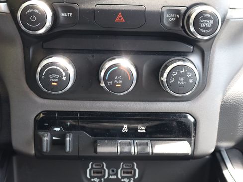 Used 2021 RAM 1500 Big Horn RWD image 44
