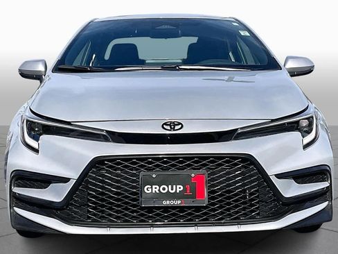 Used 2023 Toyota Corolla SE image 3