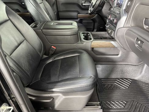 Used 2020 Chevrolet Silverado 1500 LT Trail Boss AWD/4WD image 11