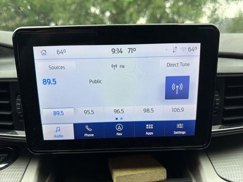 Used 2022 Ford Explorer XLT w/ Equipment Group 202A AWD/4WD image 11