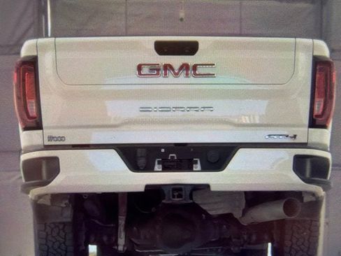 Used 2023 GMC Sierra 2500 AT4 w/ Gooseneck/5TH Wheel Package AWD/4WD image 9