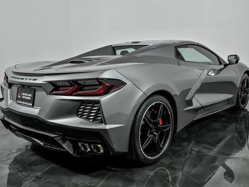Used 2022 Chevrolet Corvette Stingray w/ Z51 Performance Package image 11