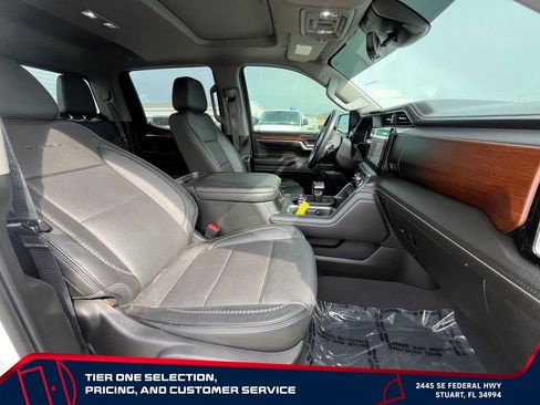 Used 2024 GMC Sierra 1500 Denali w/ Technology Package AWD/4WD image 20