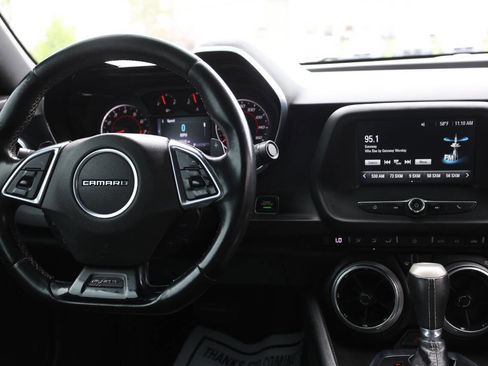 Used 2017 Chevrolet Camaro LT RWD image 19