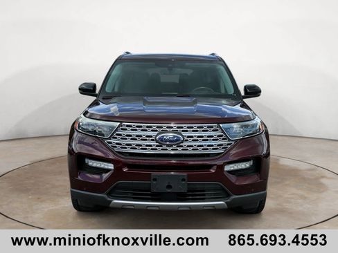 Used 2022 Ford Explorer Limited w/ Equipment Group 301A AWD/4WD image 8