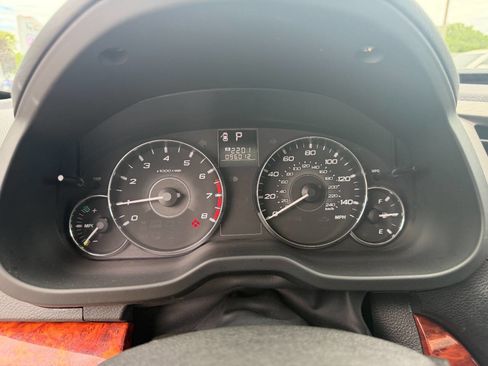 Used 2011 Subaru Legacy 2.5i Limited AWD/4WD image 22