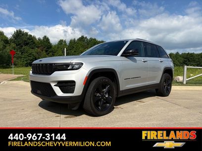 Used 2024 Jeep Grand Cherokee Altitude