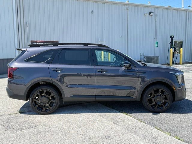 Certified 2025 Kia Sorento SX Prestige w/ Sage Leather Package AWD/4WD image 8