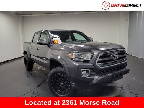 Used 2016 Toyota Tacoma Limited w/ Towing Package image 1
