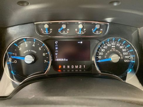 Used 2014 Ford F150 King Ranch w/ King Ranch Luxury Package AWD/4WD image 21