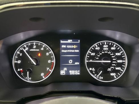 Used 2024 Subaru Outback Premium image 16