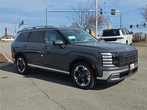 New 2026 Hyundai Palisade Limited image 2