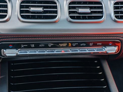 Used 2024 Mercedes-Benz GLE 53 AMG 4MATIC Coupe w/ Driver Assistance Package image 28