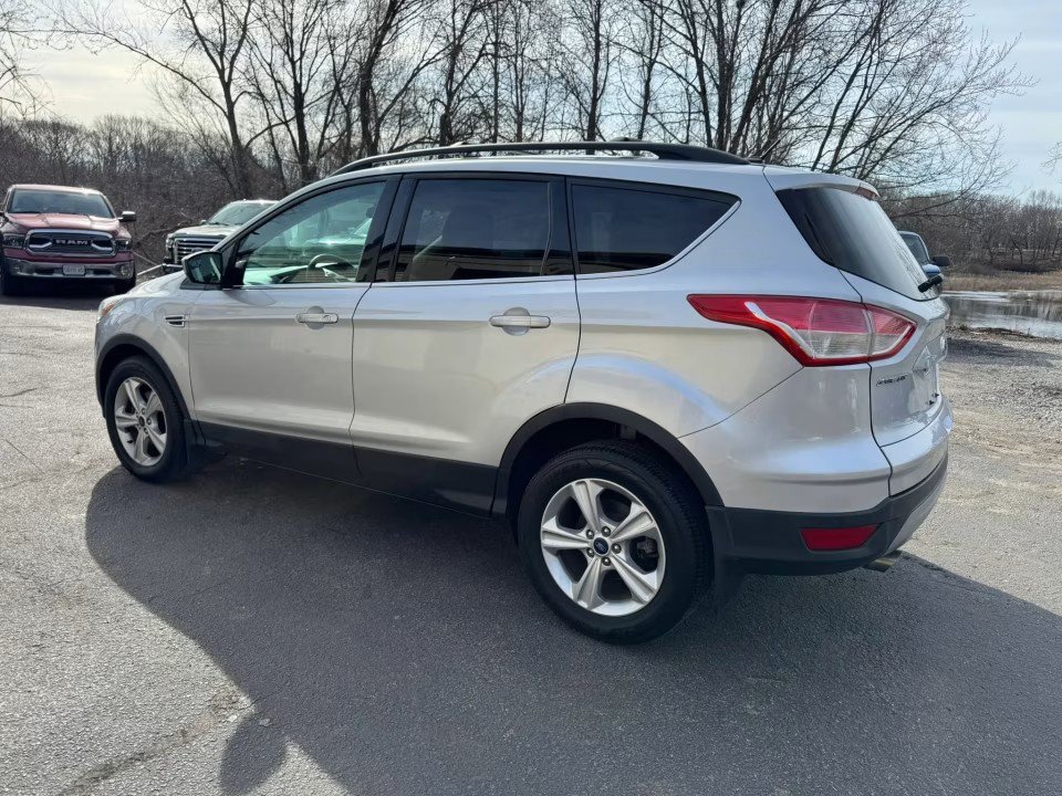 Used 2015 Ford Escape SE AWD/4WD image 9