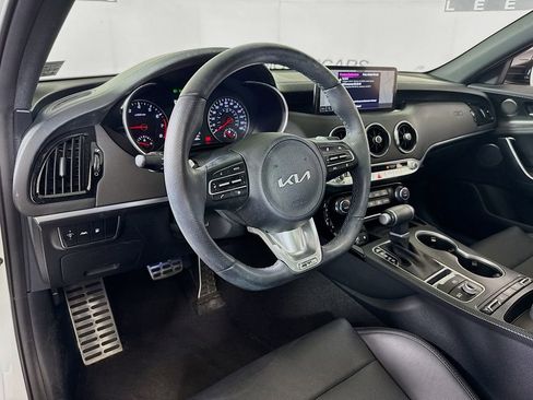 Used 2023 Kia Stinger GT-Line w/ Sun & Sound Package image 9