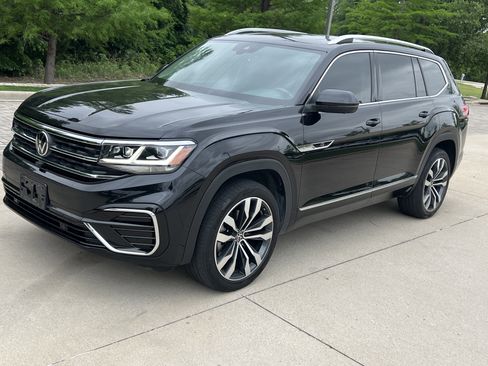 Used 2023 Volkswagen Atlas SEL Premium image 5