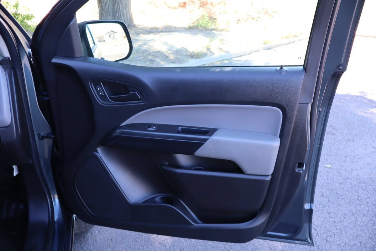 Used 2019 Chevrolet Colorado W/T w/ WT Convenience Package AWD/4WD image 24