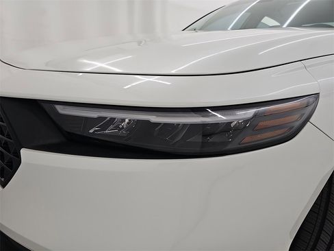 Certified 2024 Honda Accord EX image 33