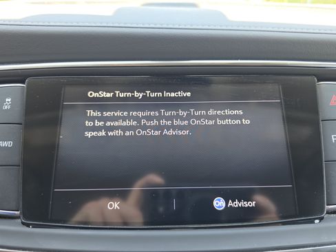Used 2021 Buick Enclave Essence AWD/4WD image 31