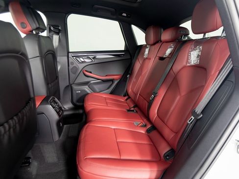 New 2026 Porsche Macan Turbo image 34