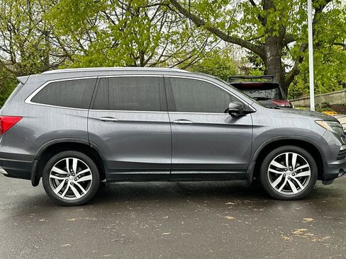 Used 2016 Honda Pilot Touring image 8