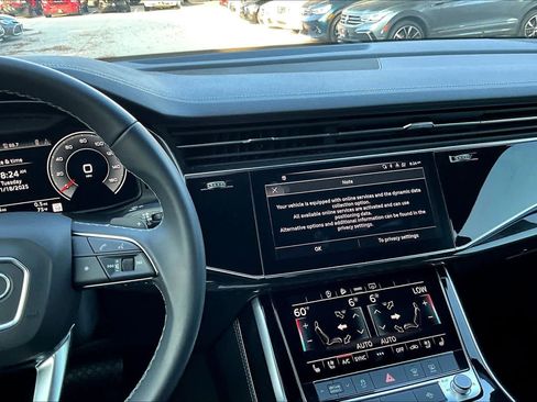 Used 2025 Audi Q8 Premium Plus w/ Premium Plus Package image 5