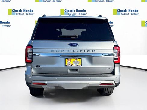 Used 2023 Ford Expedition Max Limited image 7