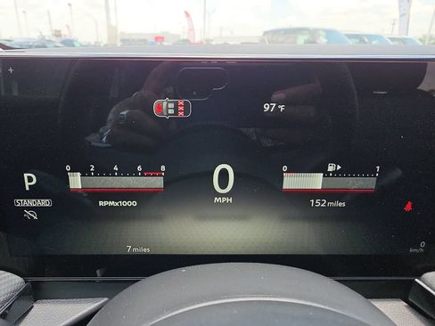 New 2026 Nissan Kicks SR w/ Cold Weather Package FWD image 14