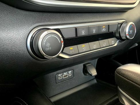 Used 2023 Nissan Altima 2.5 SV image 32