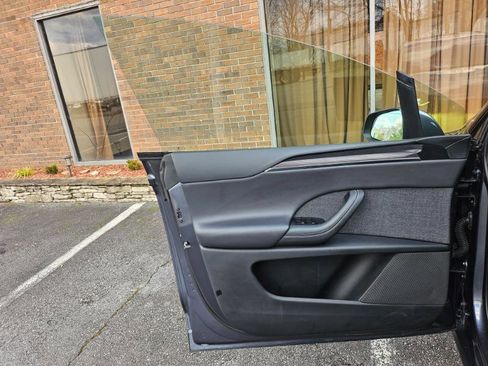 Used 2023 Tesla Model X image 35