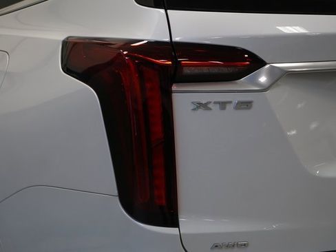New 2025 Cadillac XT6 Premium Luxury image 4