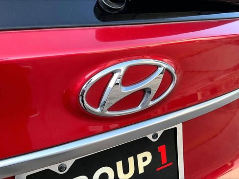 Used 2019 Hyundai Santa Fe SEL FWD image 10