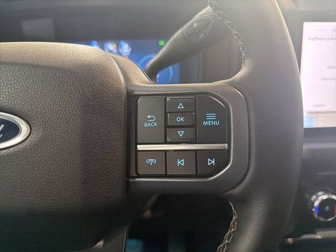 Used 2025 Ford F350 Lariat w/ Black Appearance Package AWD/4WD image 18