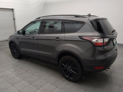 Used 2018 Ford Escape SE w/ SE Sport Appearance Package FWD image 3