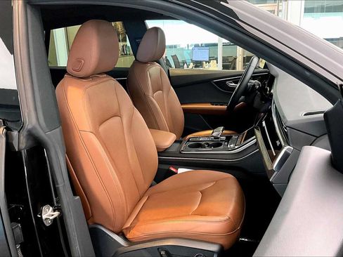 Used 2022 Audi Q8 Premium Plus AWD/4WD image 8
