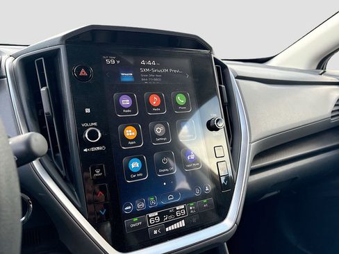 Used 2025 Subaru Crosstrek 2.0i Premium image 14