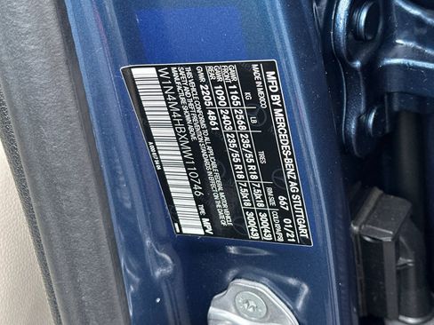 Used 2021 Mercedes-Benz GLB 250 GLB 250 image 33