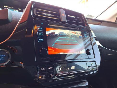 Used 2016 Toyota Prius Four Touring image 13