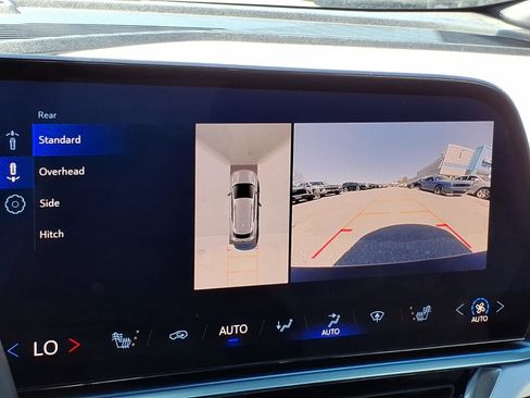 Used 2025 Chevrolet Equinox EV LT FWD image 23