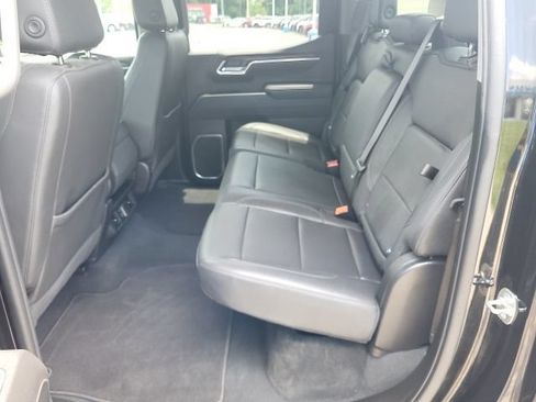 Used 2025 GMC Sierra 1500 SLT AWD/4WD image 19