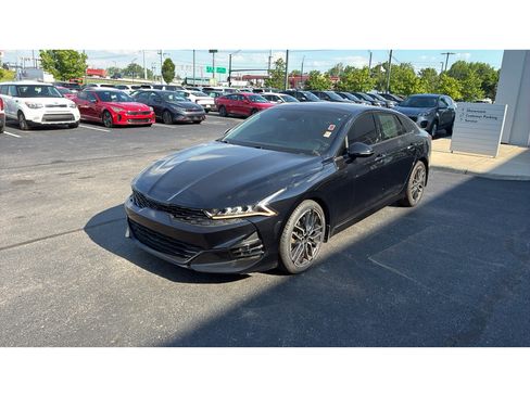 Used 2023 Kia K5 GT FWD image 2